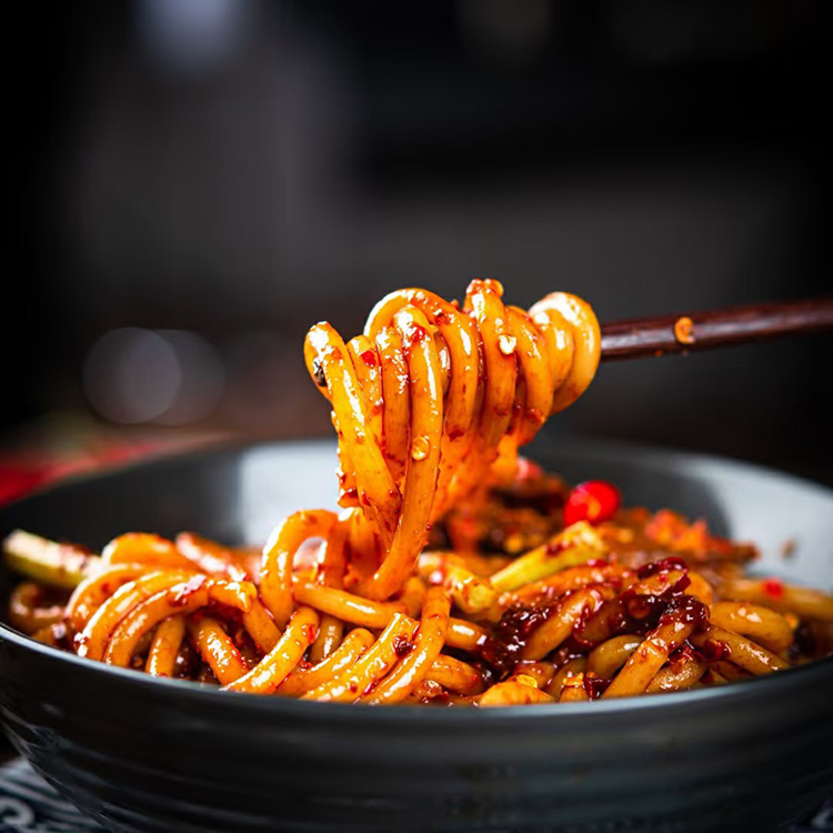 新疆炒米粉調(diào)料炒 醬料包批發(fā) 加工廠(chǎng)訂做 吃在途中