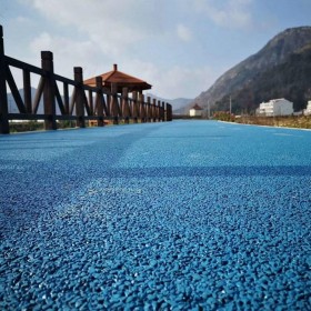 西藏拉薩市透水混凝土 彩色透水混凝土地坪 C30透水混凝土材料增強劑  透水地坪粘接劑  彩色透水混凝土生產廠家  無砂多孔透水混凝土材料廠家