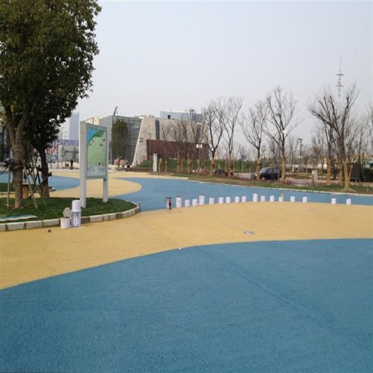 src=http://www.t100school.com/skin/10012/image/nopic.gif