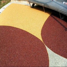 香格里拉市 露骨料透水路面 彩色混凝土 生態透水路面 廠家地址